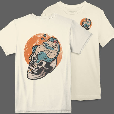 Artistic Skull and Snake Graphic Tee for Unique Style